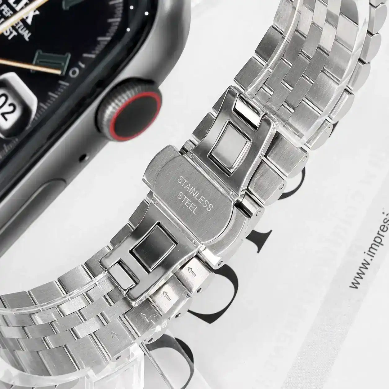 Apple Watch Mod Jubilee Steel Strap β Black & Gold Datejust Style -