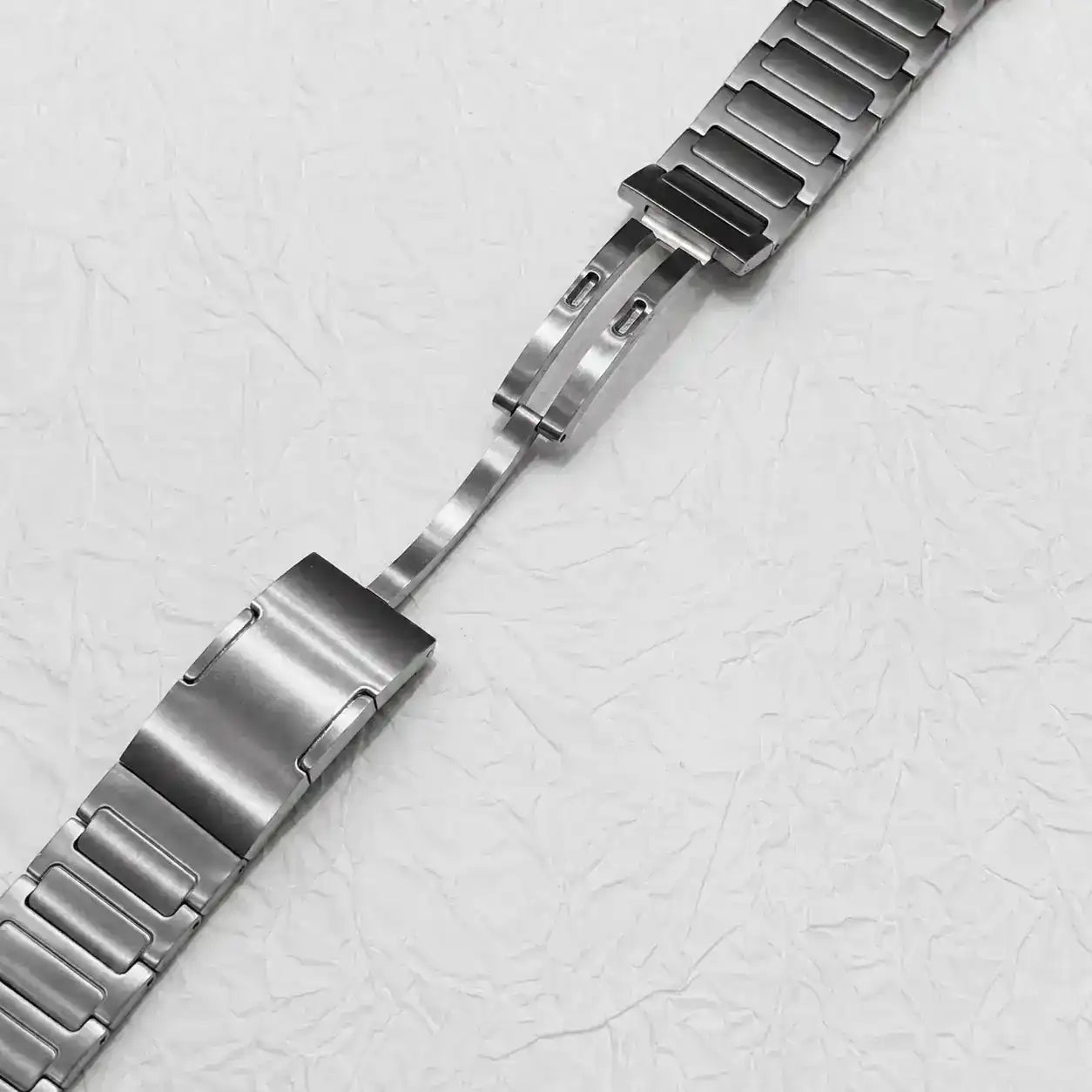 Apple Watch Mod Titanium Strap – Titanium Nautilus Style -