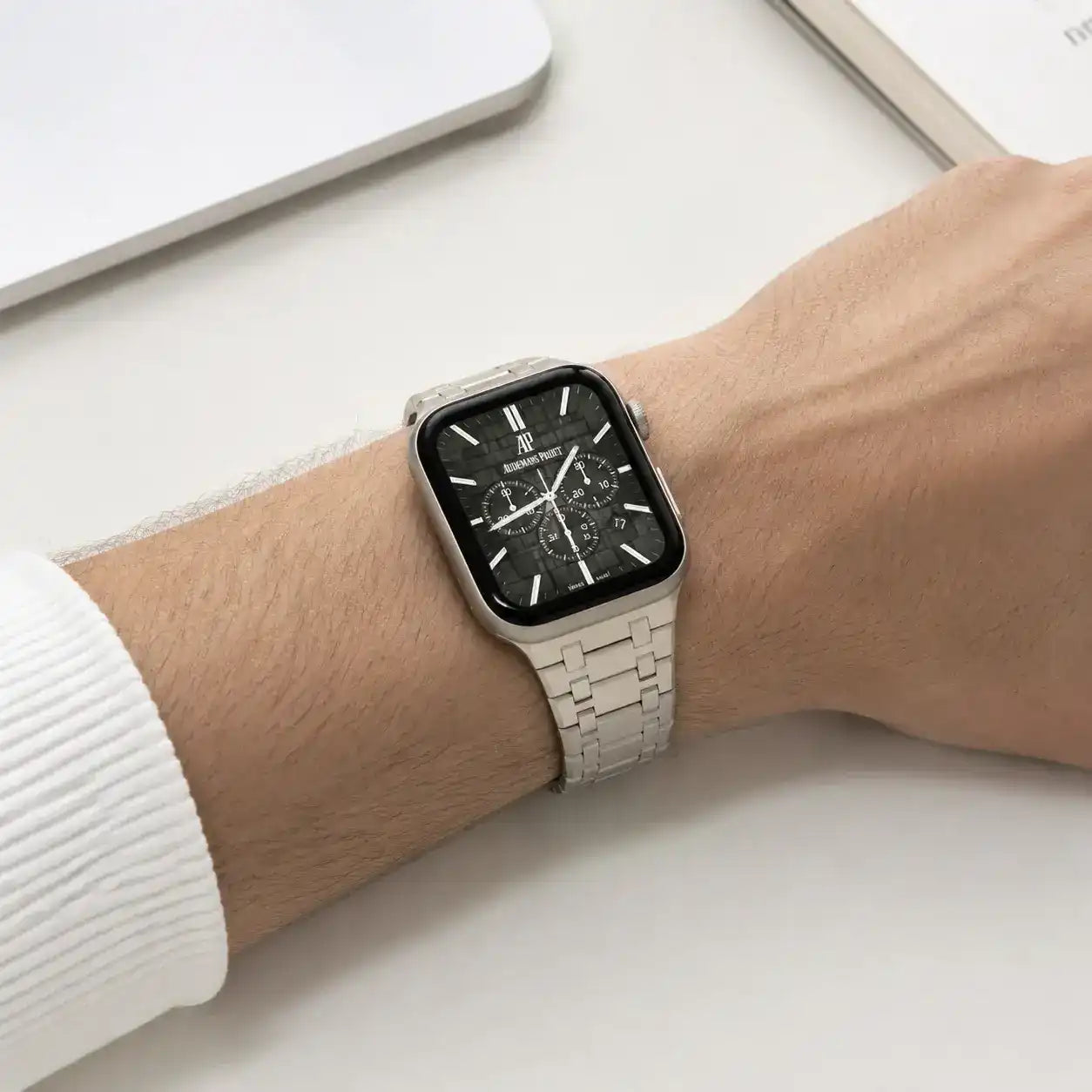 Apple Watch Mod Steel Strap – Titanium Oak Style - 