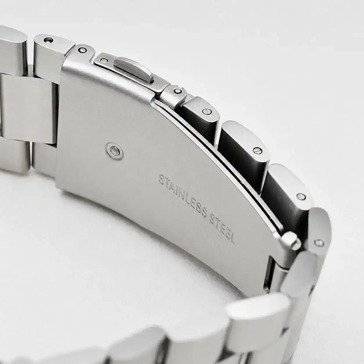 Apple Watch Mod Steel Strap – Silver Oyster Style - 
